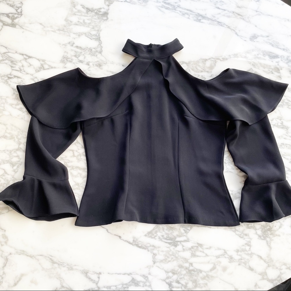 STORETS Cold Shoulder Top - Picture 4 of 9